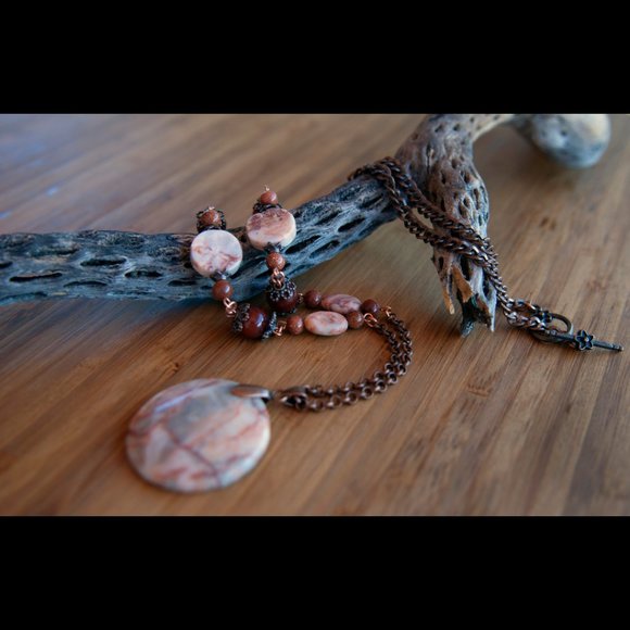 NEW Handmade - Necklace of Red Vein Marble, Carnelian and Goldstone Beads - Picture 6 of 8